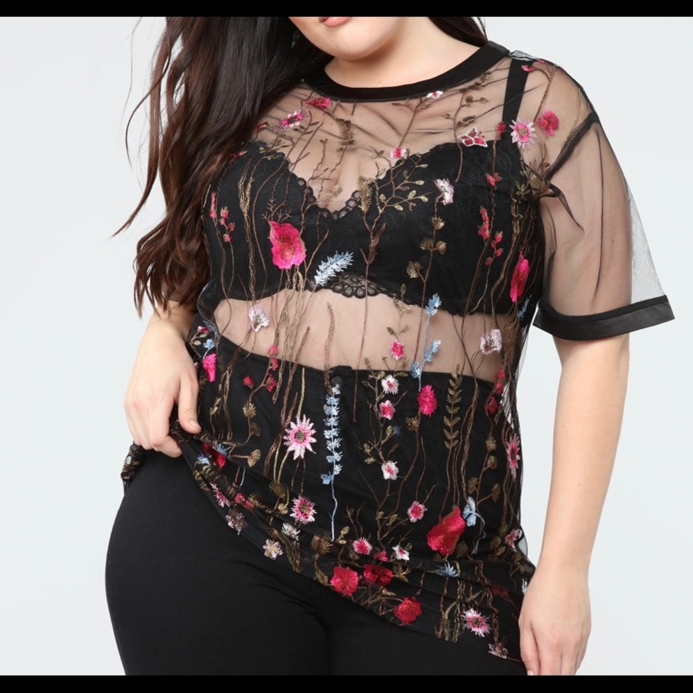 Mesh top w/embroidery details